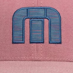 Caribbean Hat -Golf Club travis mathew caribbean hat heather earth red 03 53756.1678479179